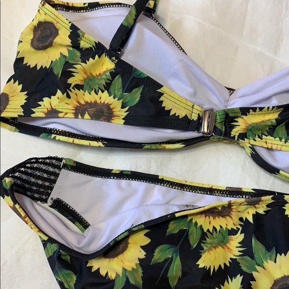 BLACK SUNFLOWER PRINT LINED BIKINI SWIMSUIT - Picture 6 of 8